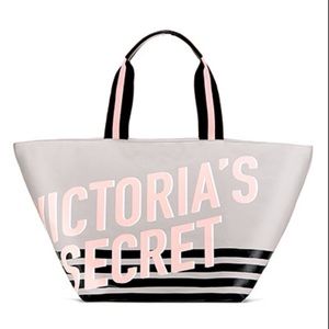 Victoria’s Secret Weekender
